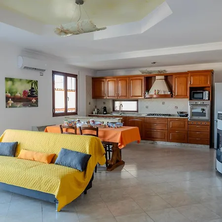 House Gennauara *