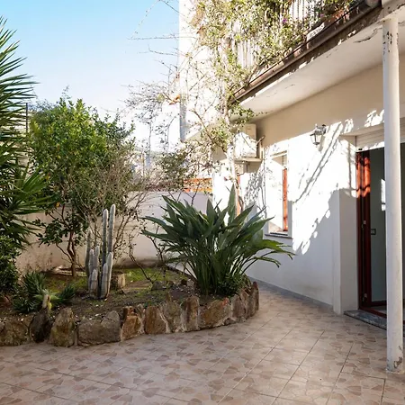 House Gennauara * Lanusei